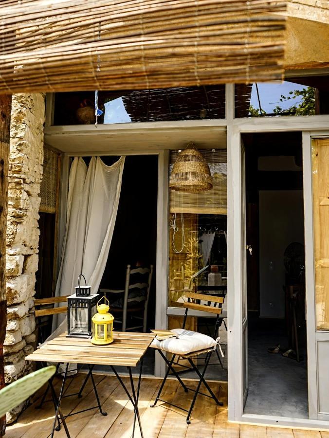 Apartment Tat, Loft In A Old Coach House Sant Jordi Desvalls